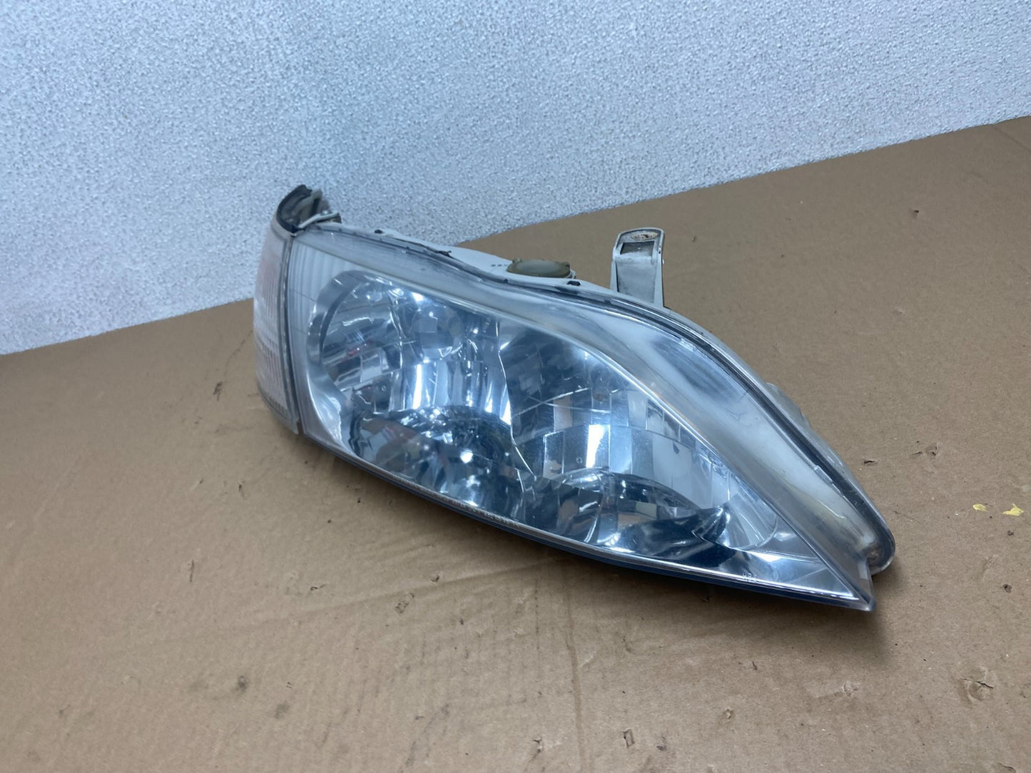 1997-2001 Lexus Es300 Right Passenger RH Headlight Halogen Oem AB6126 DW1