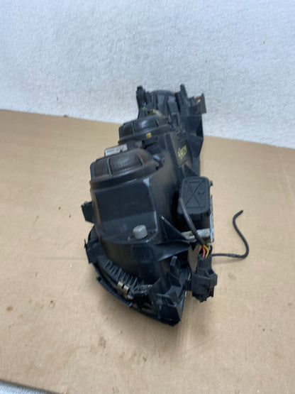 2001 to 2004 Volvo S60 Right Passenger Side Headlight Halogen AG4524 DW7