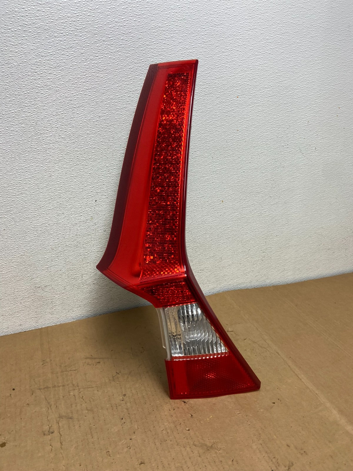 2008 to 2013 Volvo XC70 V70 Left Driver Tail Light Upper AC8531 DW2