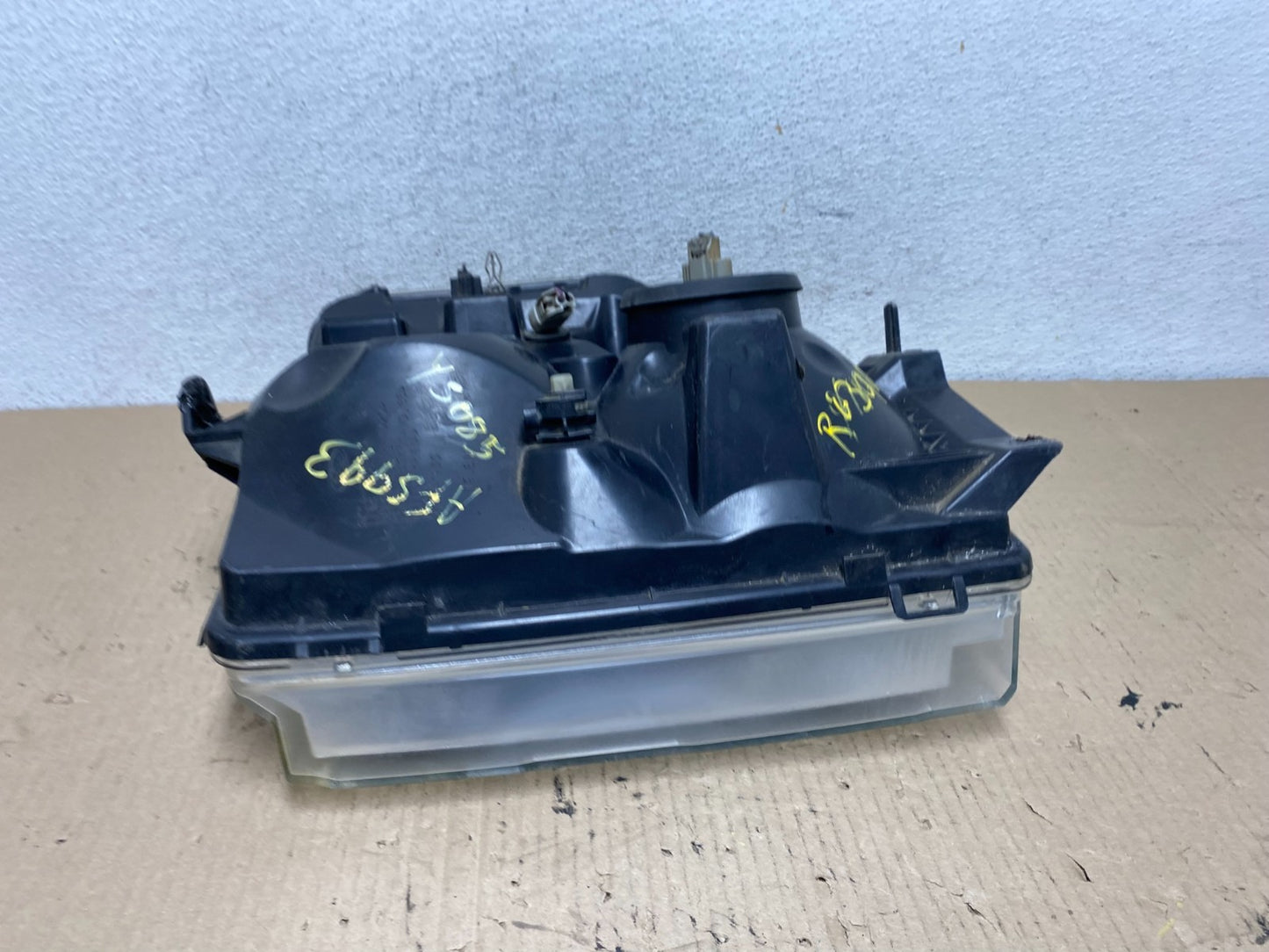2008-2014 Ford Econoline E150 E250 E350 Right Passenger Headlight AF5993 DW6