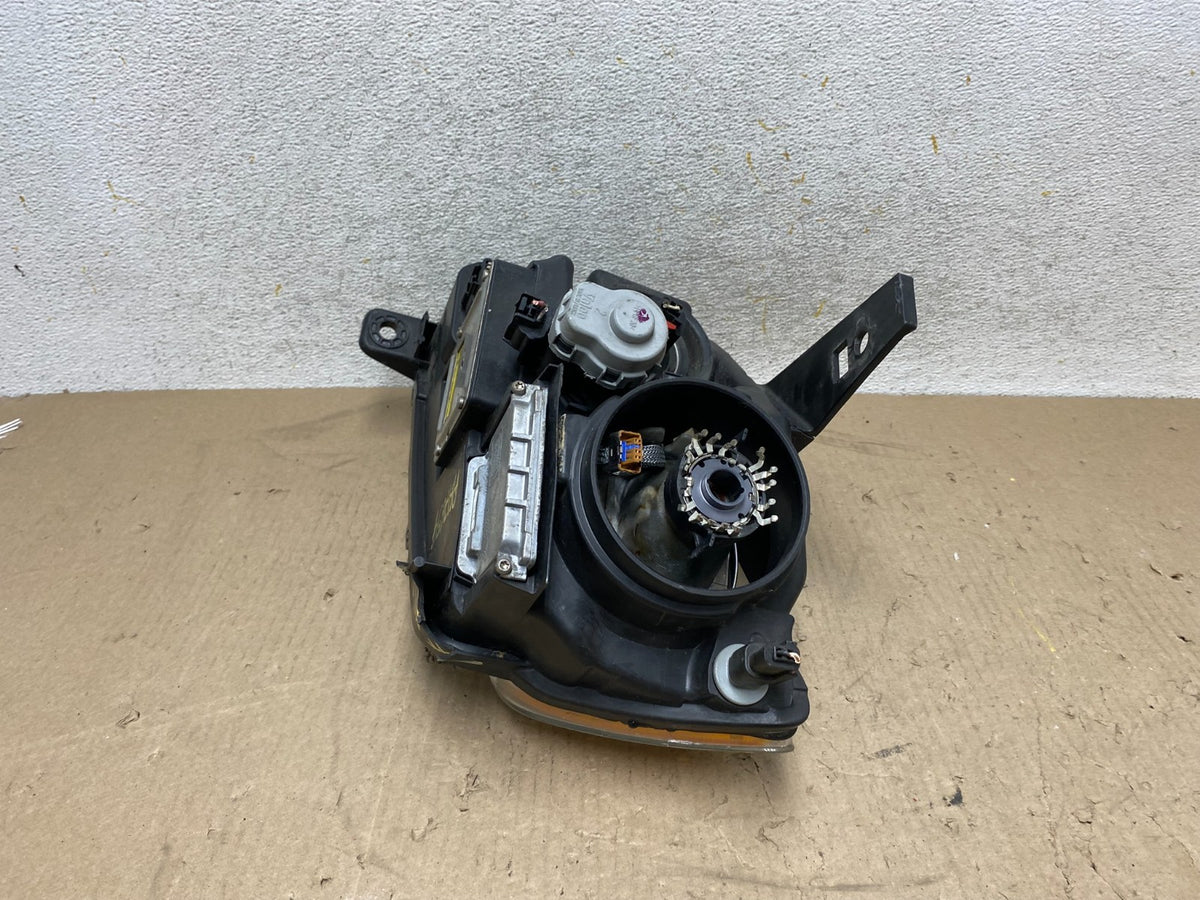 2011-2013 Jeep Grand Cherokee Right Passenger Xenon Headlight AH7659 DW8