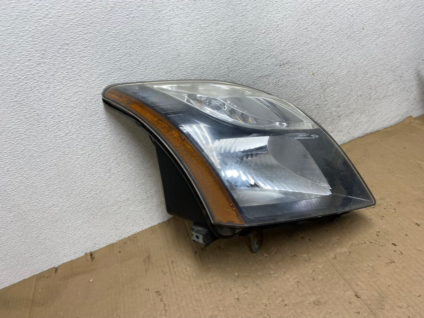 2010 2011 2012 Nissan Sentra Halogen Right Passenger Black Headlight AE9285 LK2