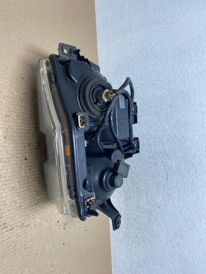2008 to 2010 Ford F250 Super Duty Right Passenger RH side Headlight AE7130 LK7