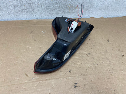 2014 - 2015 Kia Sorento Right Passenger RH Side Inner Tail Light AH8497 LK4