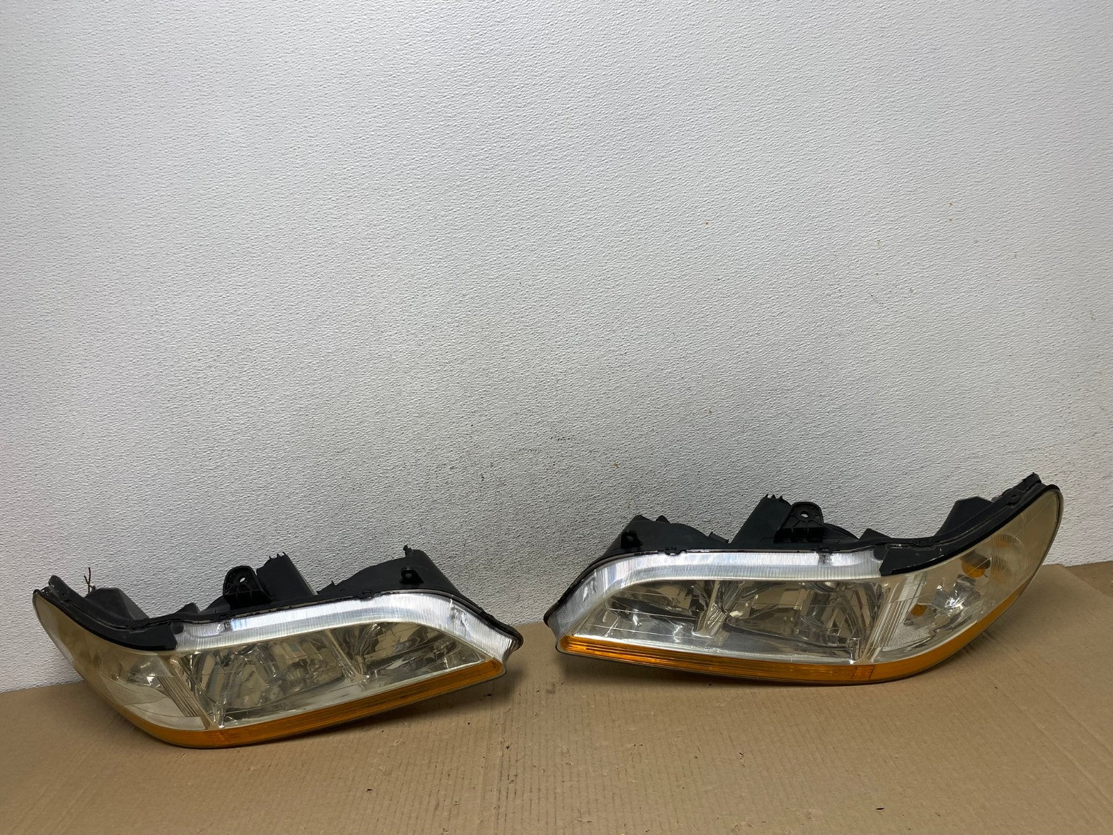 1998 to 2002 Honda Accord Left+Right Set Side Headlights AE9498 LK0