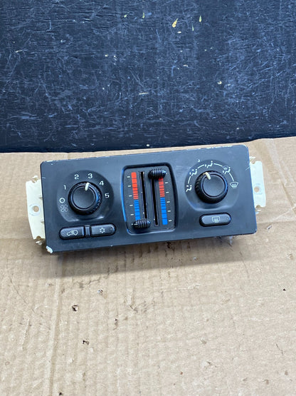 2003-2006 GMC Chevrolet Envoy Trailblazer Climate Control A/C Panel AC9444 DG0