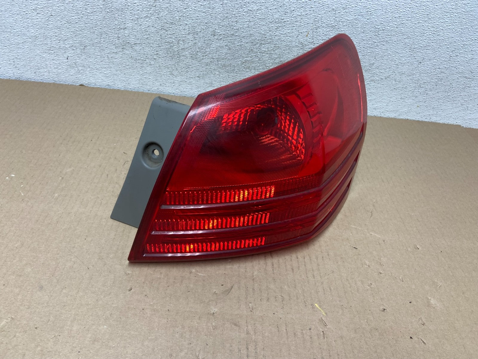 2008 to 2015 Nissan Rogue Right Passenger Rh Side Tail Light AG5853 DW2