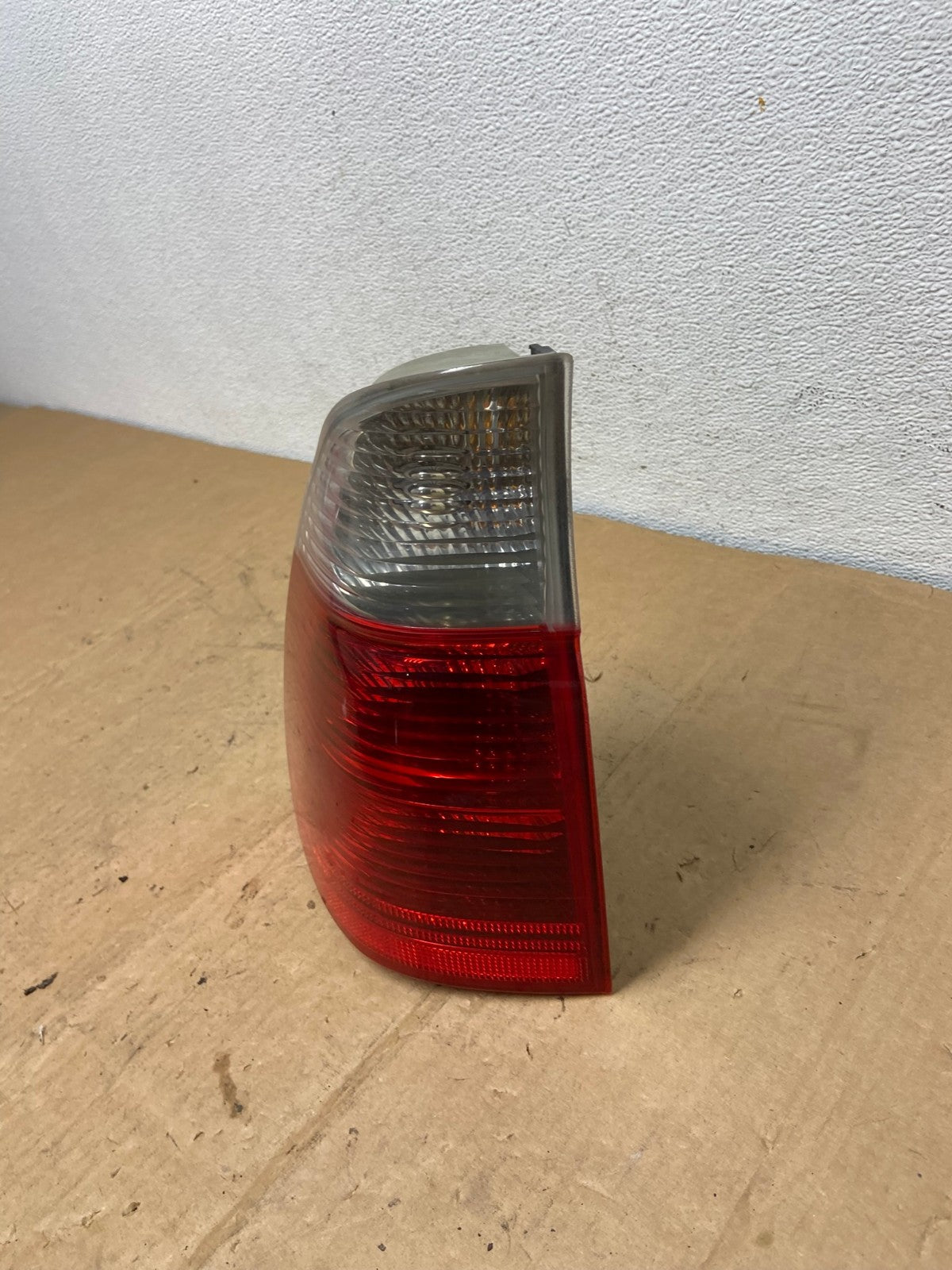 2004 2005 2006 BMW E53 X5 Left Driver Lh Side Tail Light AD1191 LK1