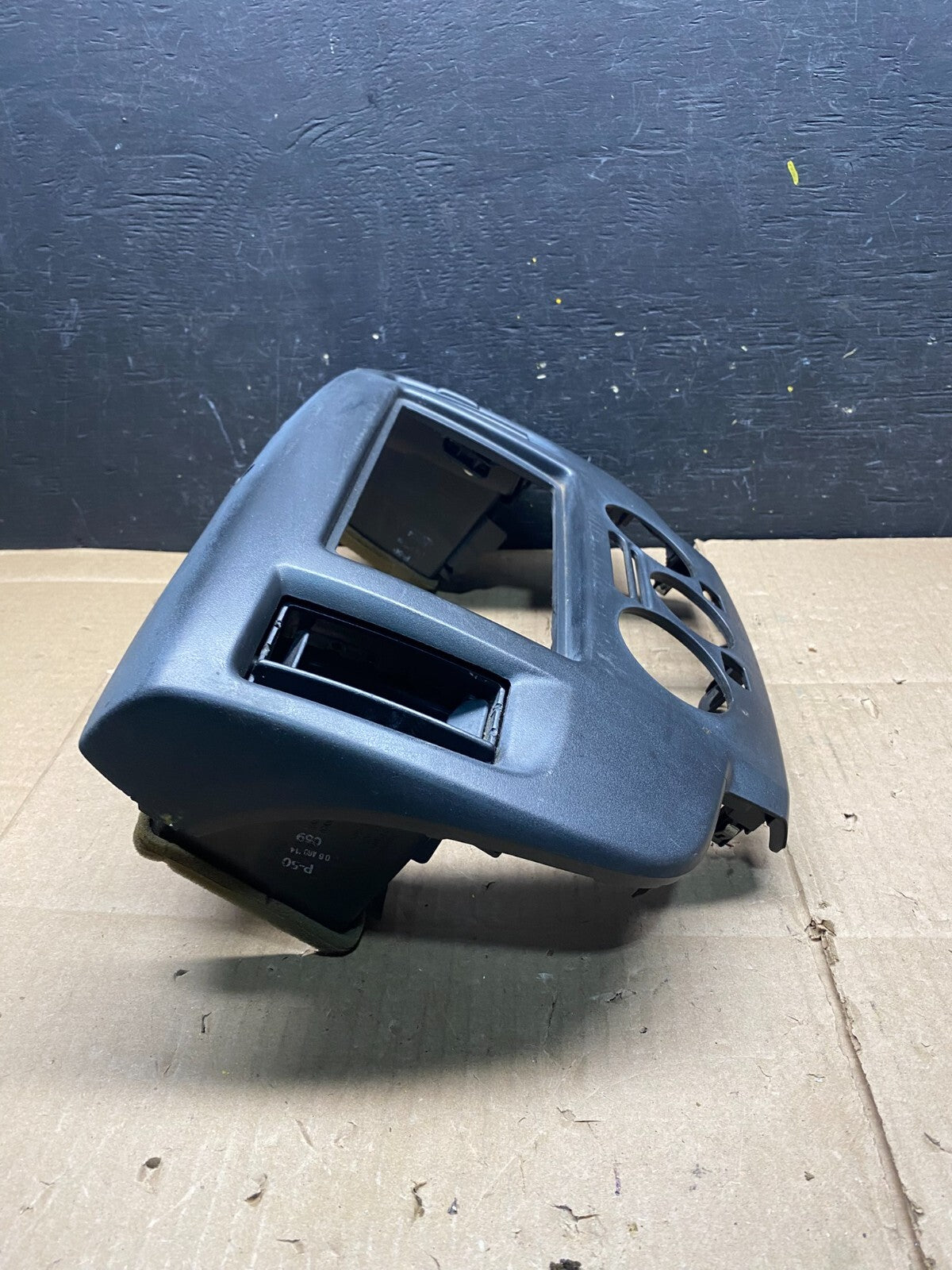 2013-2021 Nissan NV200 Center Console Radio Climate Control Air Vent L5363 DG1