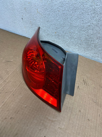 2007 to 2010 Hyundai Elantra Sedan Left Driver Side Tail Light AI8388 LK1