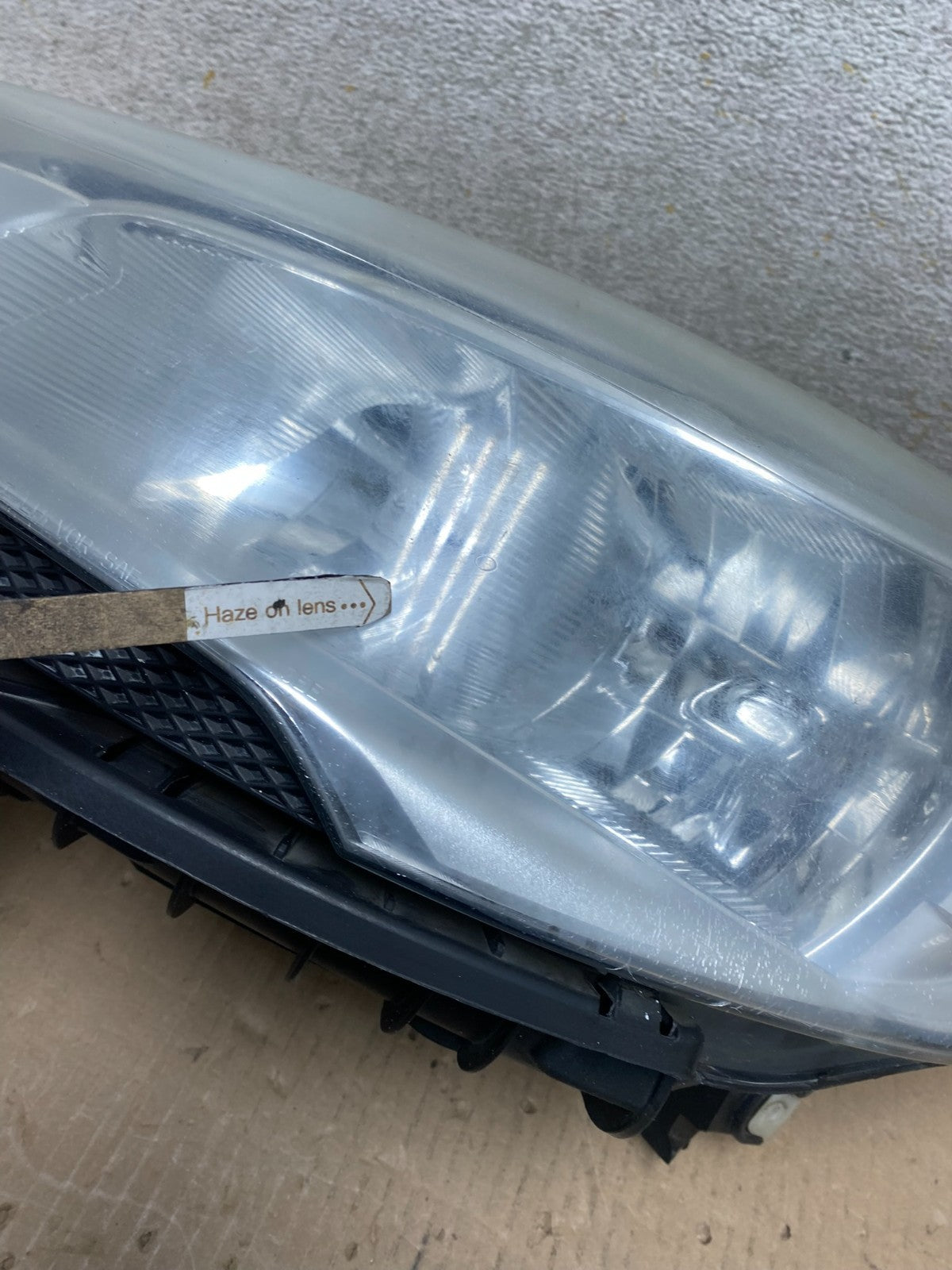 2013 - 2016 Ford Escape Headlight Left Driver Lh Side Halogen AJ2513 DW5