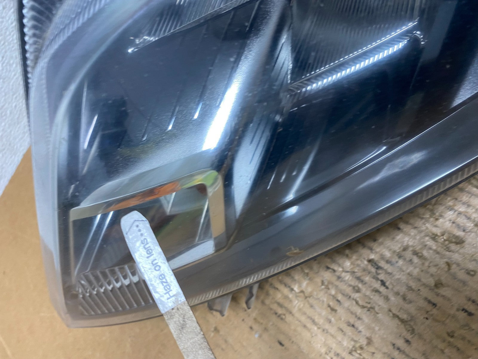 2010 2011 2012 Ford Fusion Left Driver LH Side Headlight Halogen AE1413 DW4