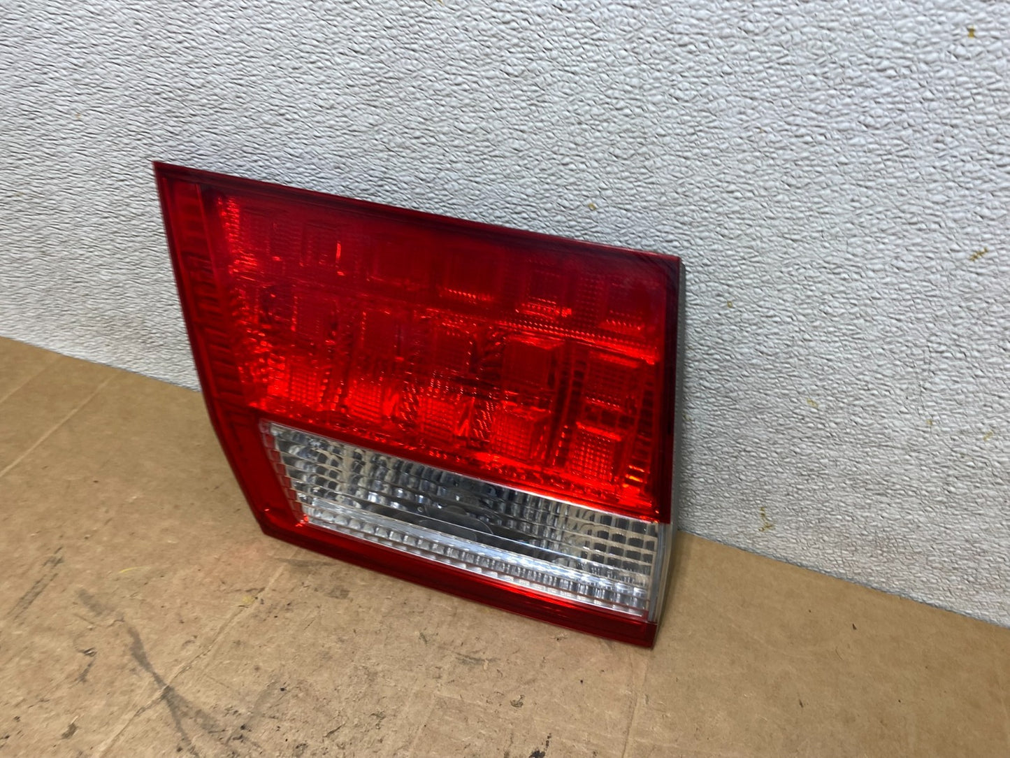 2005 2006 2007 Honda Odyssey Inner Left Driver Lh Tail Light T3515 DW2