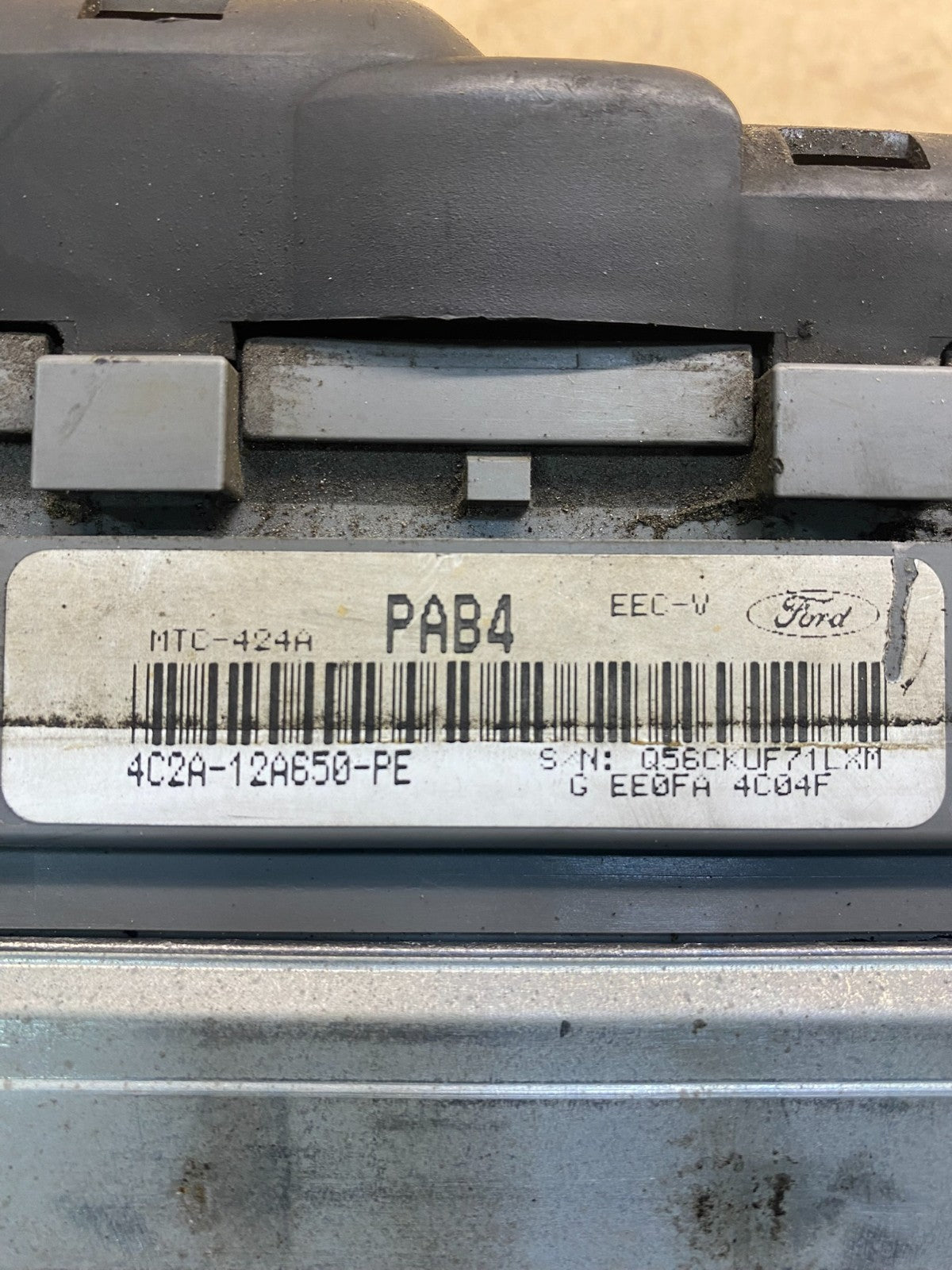 2004 Ford Van E350 6.8L Engine Control Module 4C2A-12A650-PE ECU ab7185 DG2