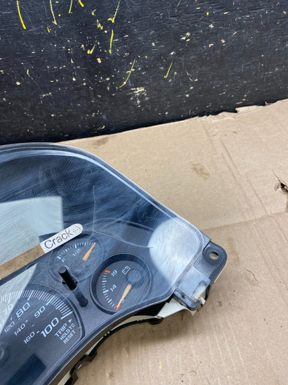 2004 to 2007 Chevrolet Express Speedometer Cluster Gauge OEM  Y2330 DG1