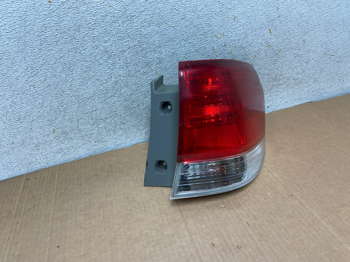 2008 2009 2010 Honda Odyssey Right Passenger Side Tail Light AI8381 LK2
