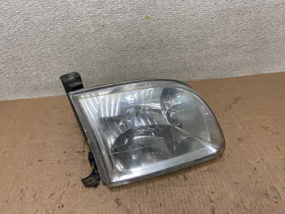 2001 to 2004 Toyota Sequoia Right Passenger RH Side Headlight Halogen Y0391 DW0