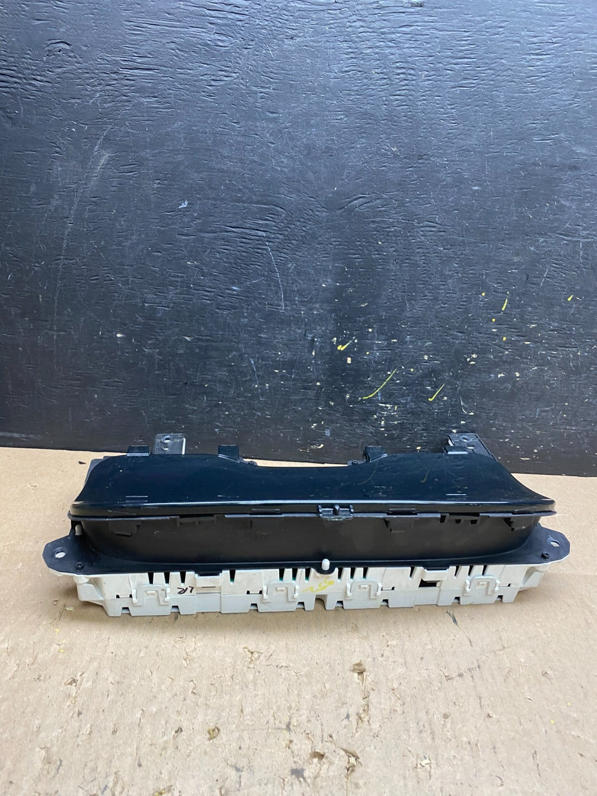 2004 to 2006 Lincoln Navigator Speedometer Gauge Cluster t5914 DG4