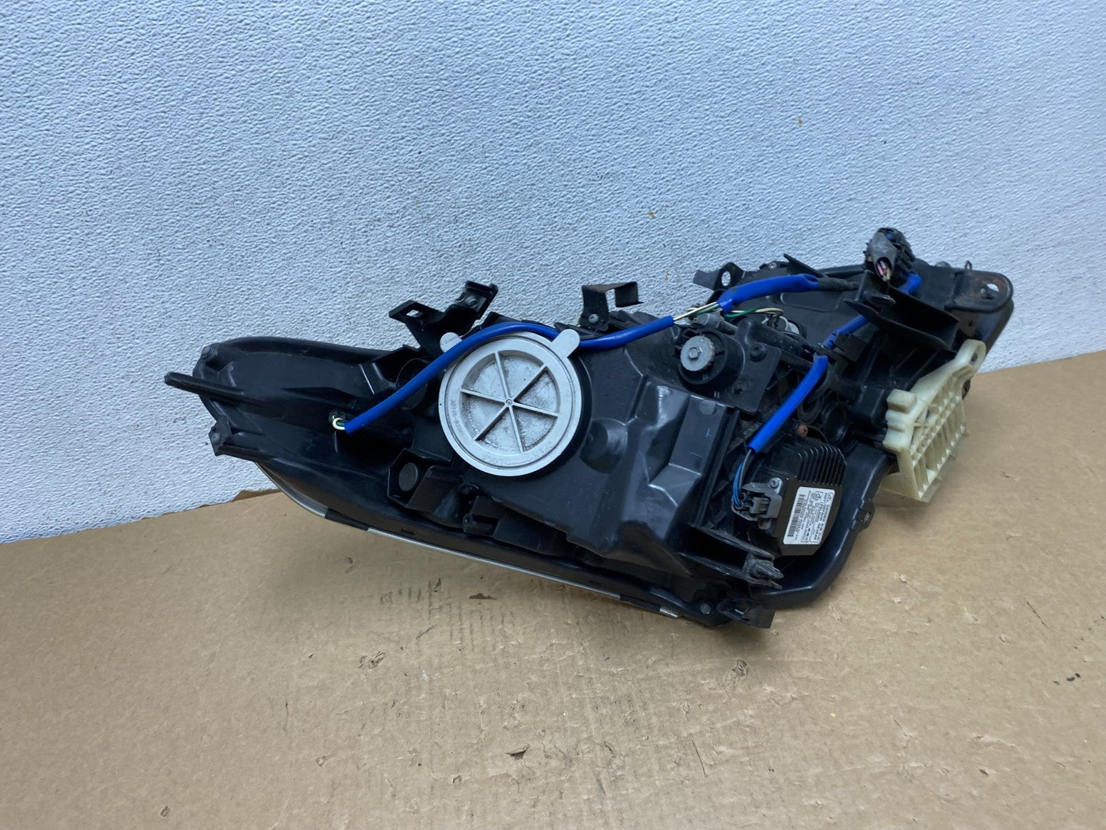 Sedan 4Door 2010 to 2013 Infiniti G37 Left Driver Headlight Xenon AF7436 DW8