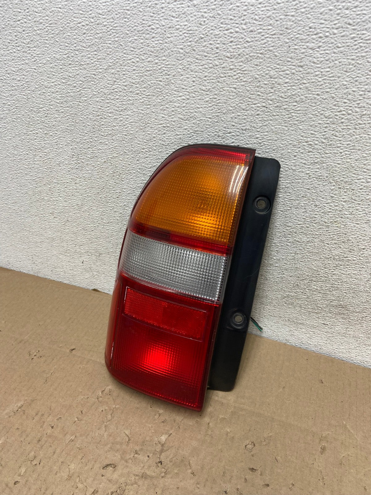 1999 to 2003 Suzuki XL-7 Vitara Left Driver LH Side Tail Light AG9051 LK1