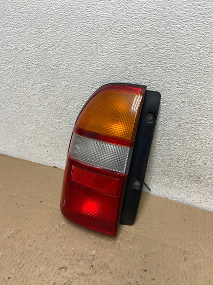 1999 to 2003 Suzuki XL-7 Vitara Left Driver LH Side Tail Light AG9051 LK1