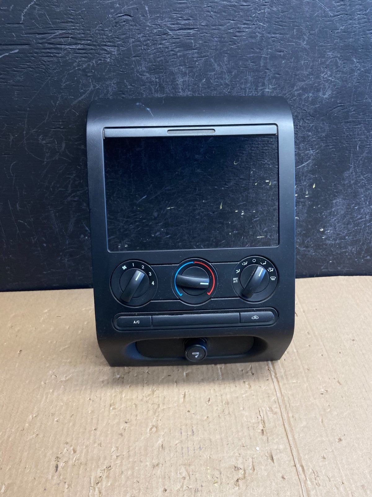 2004 to 2008 Ford F150 Radio Climate Dash Bezel Surround Black AE4090 DG0