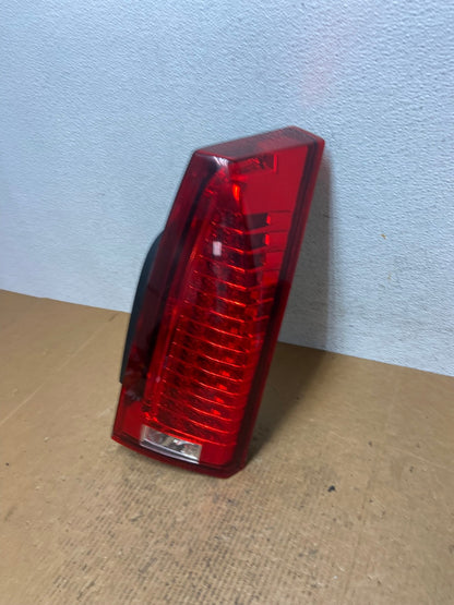 2008 to 2013 Cadillac CTS Right Passenger Side Led Side Tail light AE0657 LK1