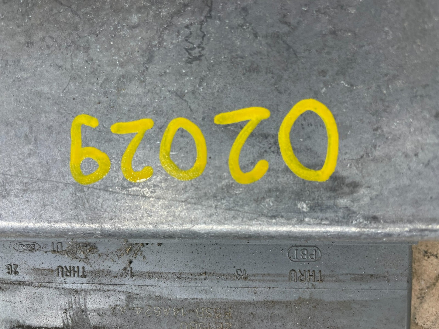 2003 Ford Van E350 E450 Engine Control Module 3C2A-12A650-CB O2029 DG3