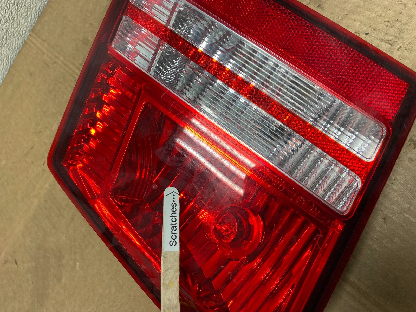 2009 2010 2011 Dodge Journey Left Driver Inner Trunk Lid Tail Light Oem Y5936 DG3