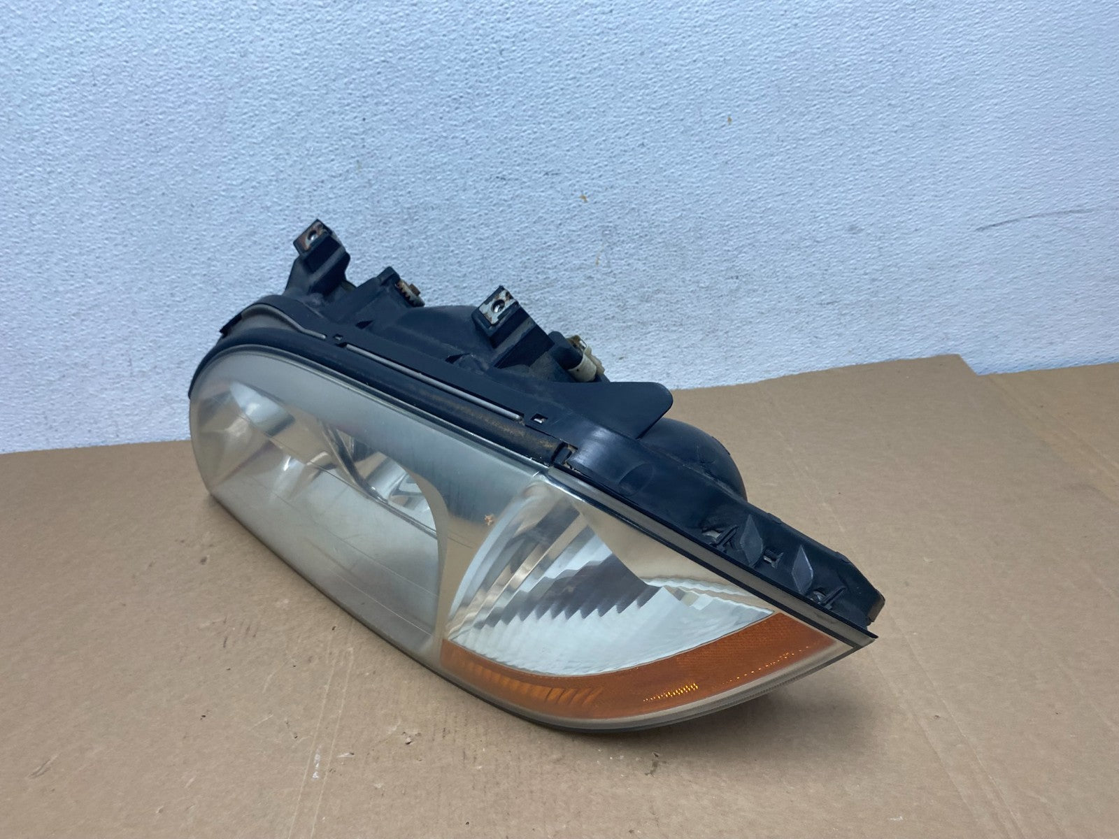 2001 to 2003 Acura MDX Left Driver LH Halogen Headlight AD7879 DW1