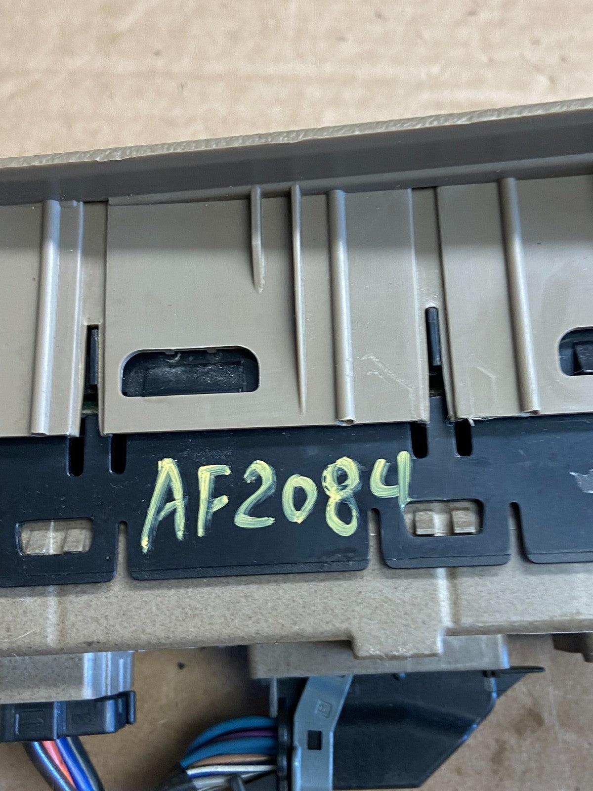 2003-2006 Chevrolet Silverado Left Driver Side Master Window Switch AF2084 DW5