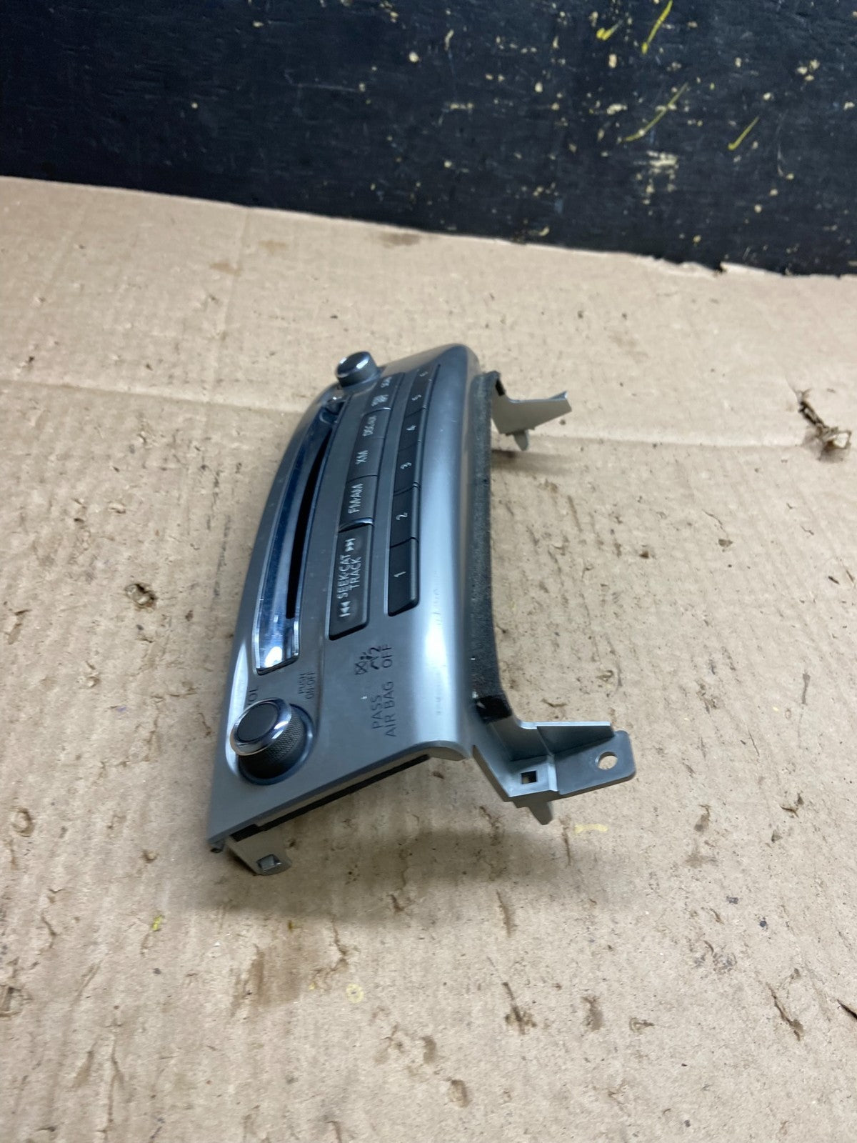 2011 2012 2013  Infiniti M37 Radio Control Face Plate Unit CD Player Y5455 DG1