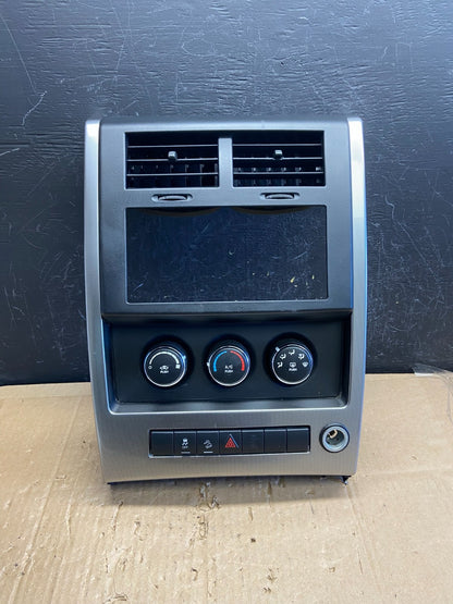 2008 to 2012 Jeep Liberty Dash Climate Temperature Control Radio Bezel AD6818 DG0