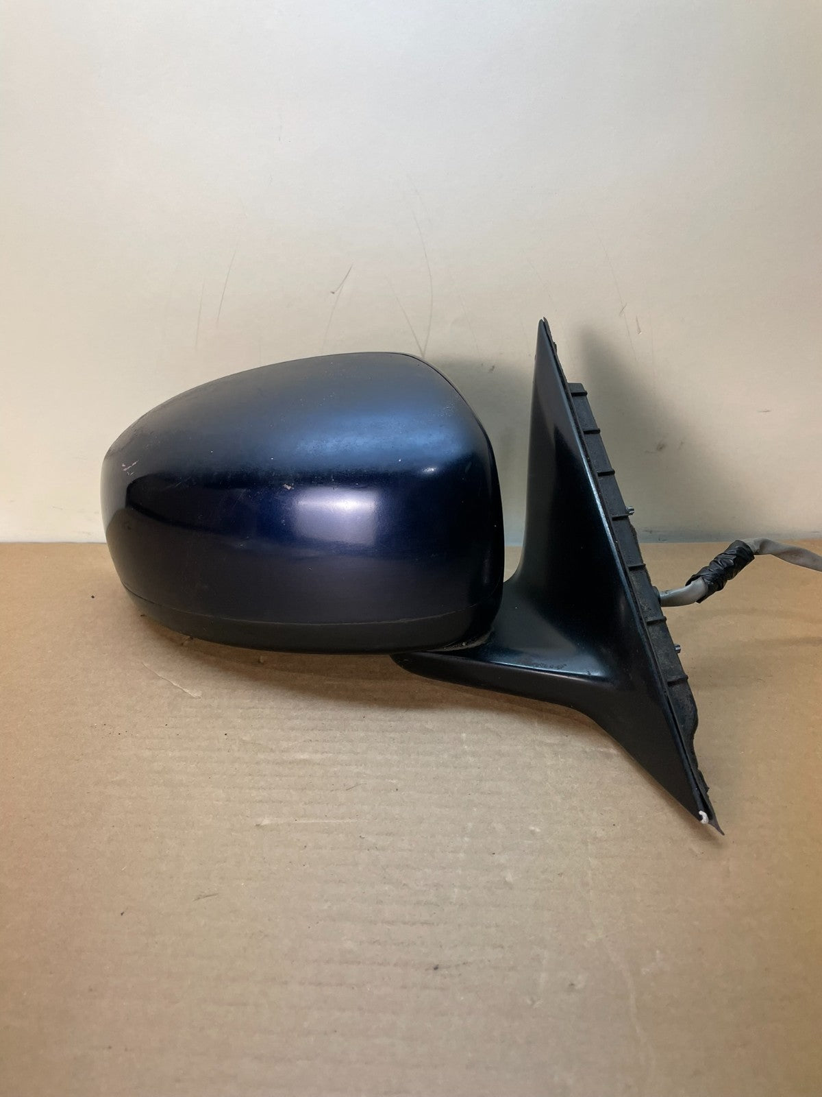 2006 to 2008 Infiniti M35 M45 Right Passenger Side View Mirror AH8771 DW0