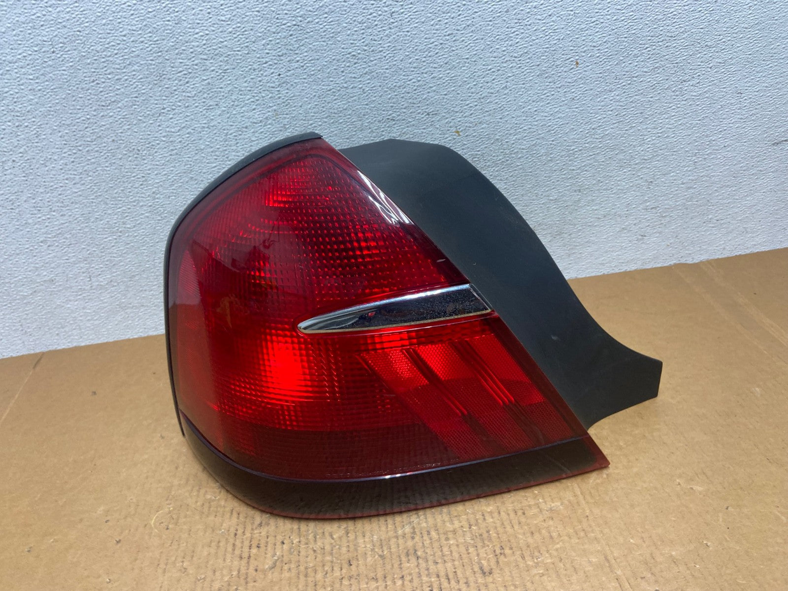 1998 - 2002 Mercury Grand Marquis Left Driver Lh Side Tail Light AE0476 LK0