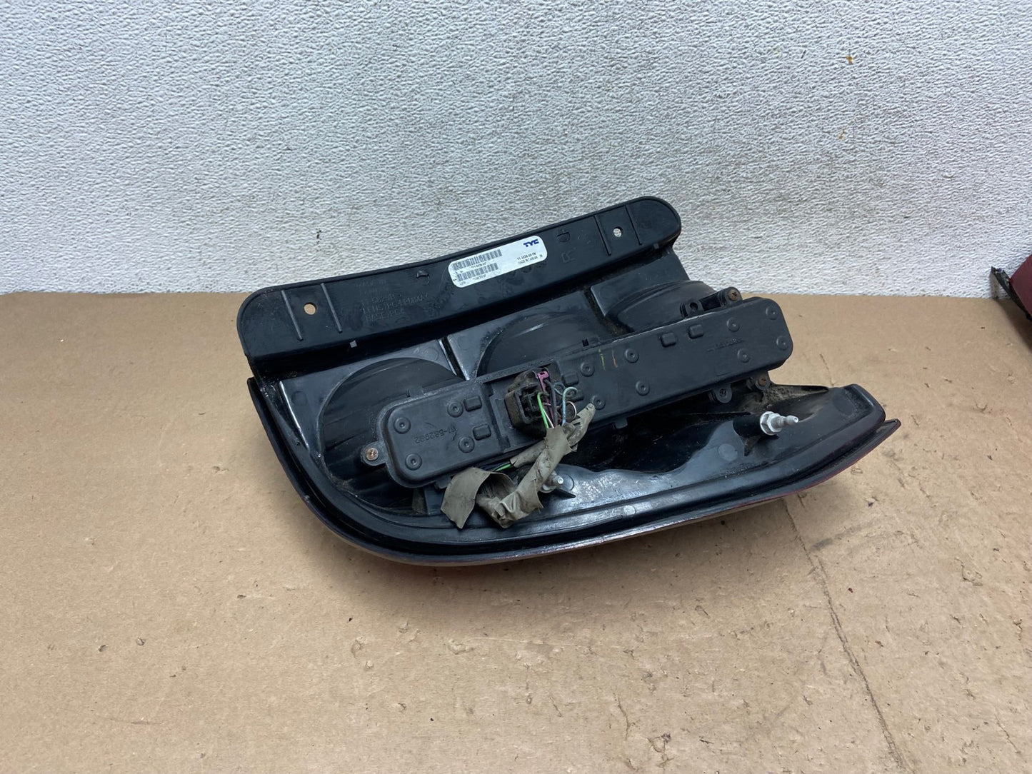 2002 to 2009 Chevrolet Trailblazer Right Passenger Rh Tail Light DEPO AG5626 LK4