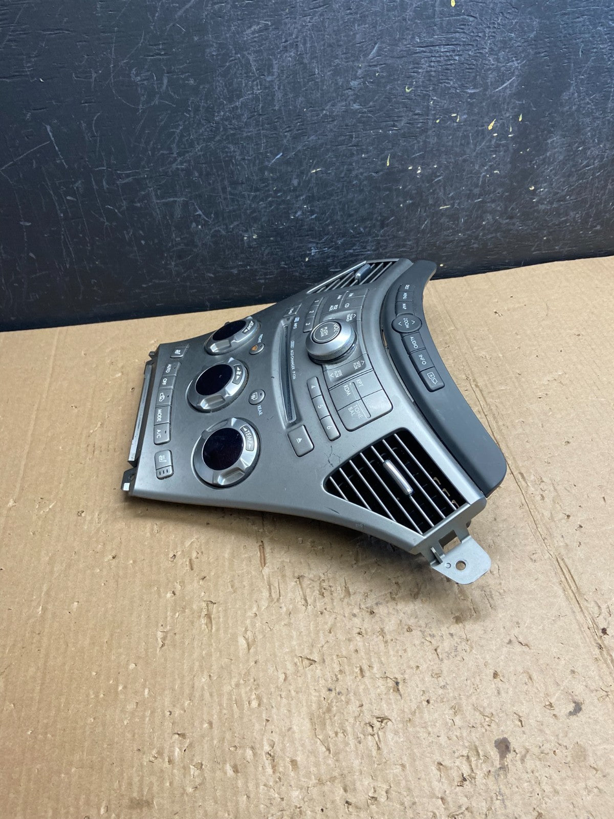 2006-2009 Subaru Tribeca Radio CD Player Climate Control Bezel Panel ae4174 DG2