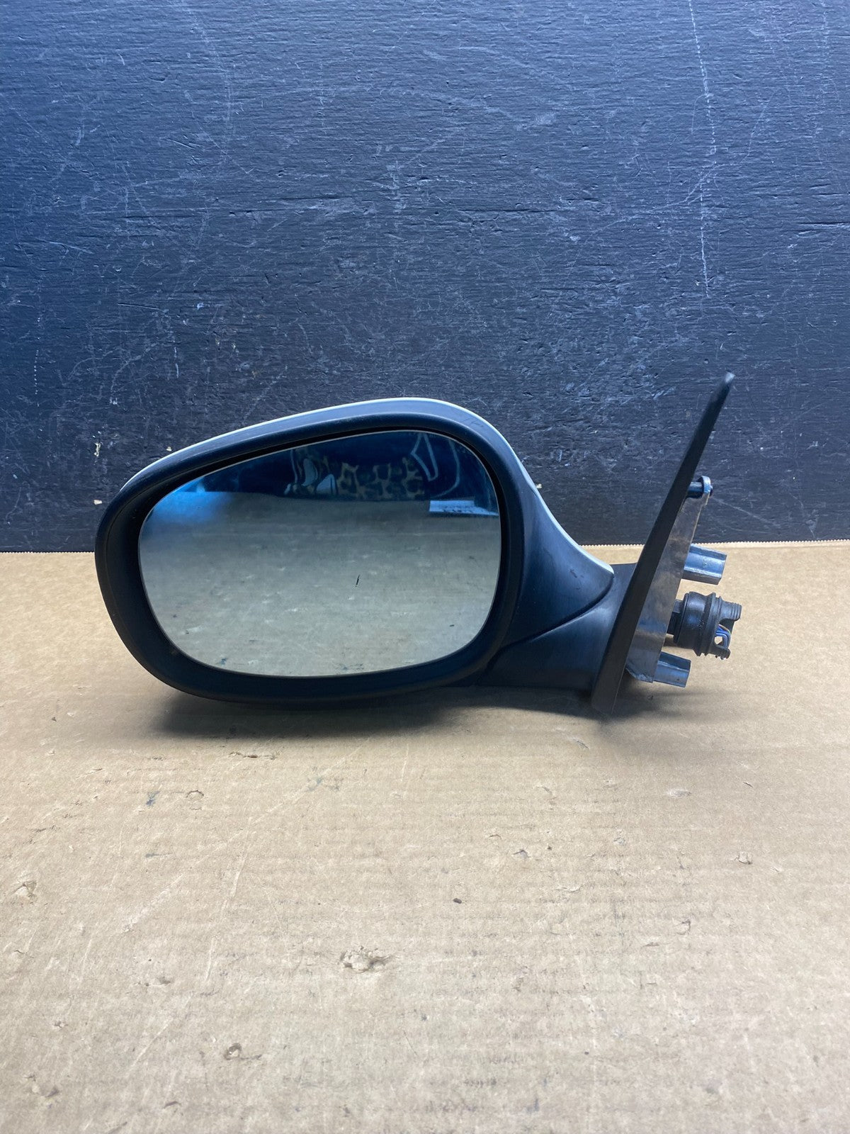 2009 to 2011 BMW 3-Series Left Driver LH Side View Door Mirror af6655 DG8