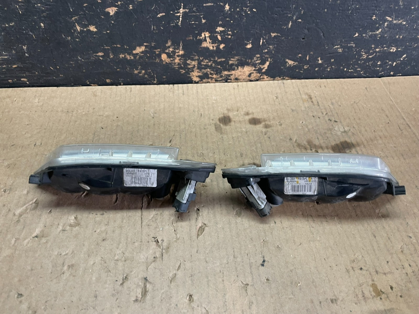 2010 to 2013 Volvo XC60 Left+Right Set Daytime Running Lamp Fog Lights Y9682 DG3