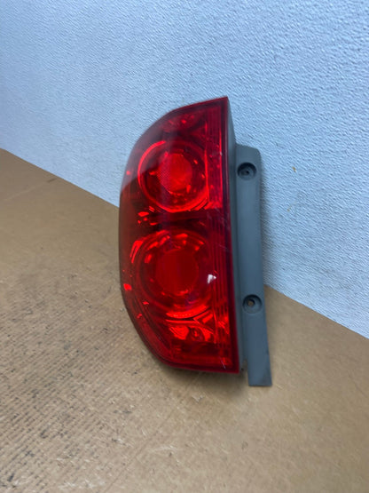 2003 2004 2005 Honda Pilot Left Driver LH Side Tail Light AE0488 LK1