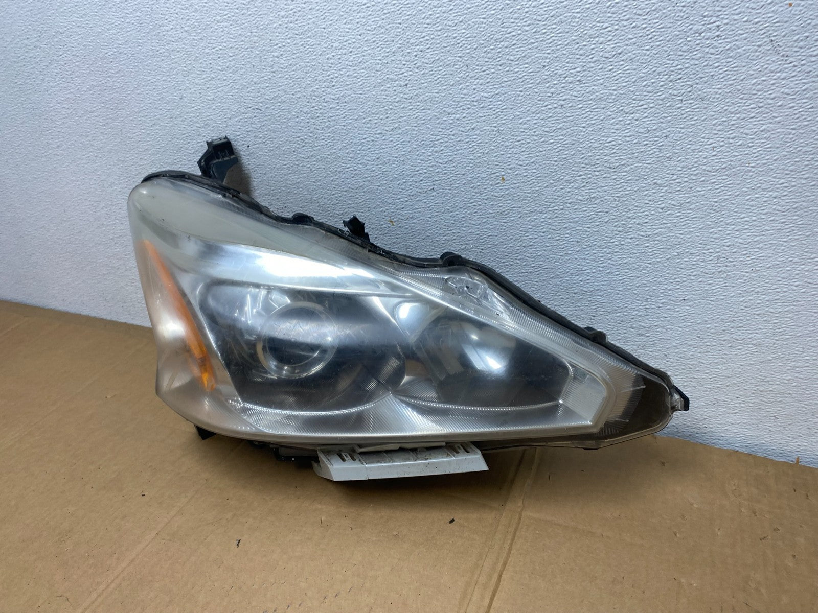 2013 2014 2015 Nissan Altima Right Passenger RH Halogen Headlight AD0720 DW1