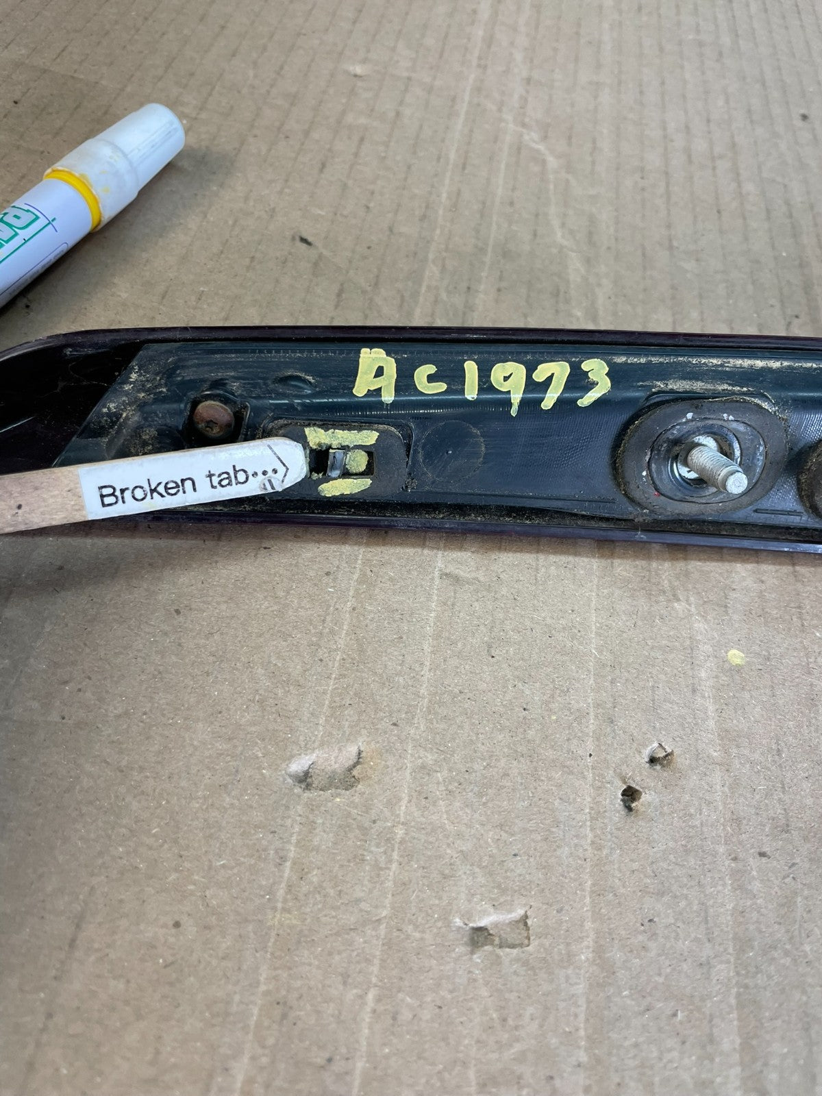 2008-2013 Cadillac Cts Sedan Trunk Lid 3rd Third Brake Tail Light ac1973 DG6