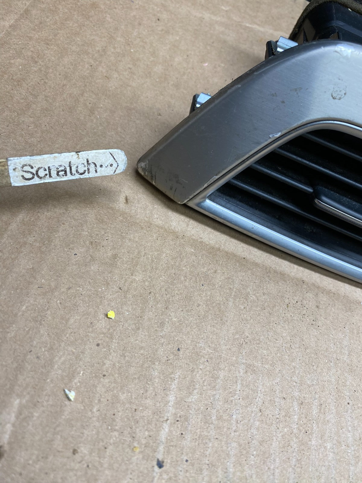 2008-2014 Mercedes Benz C Coupe W204 Cover Panel Center Air Vent  OEM AA4655 DG2