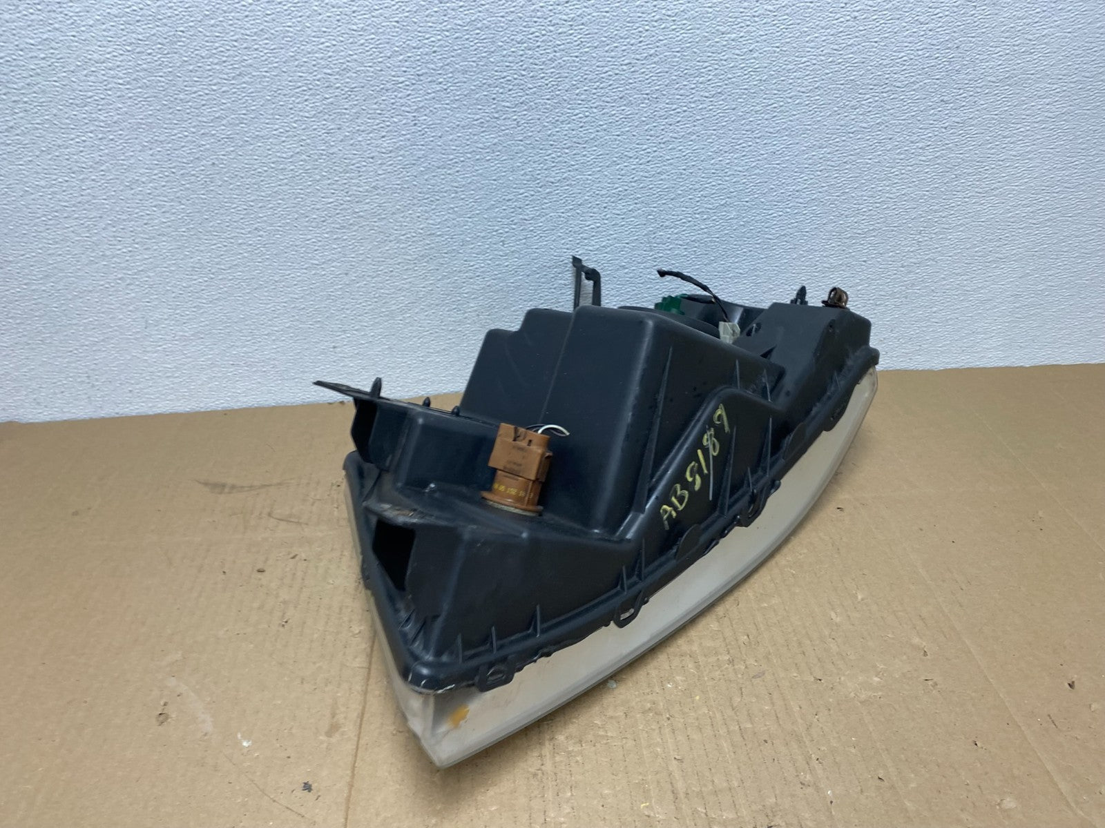 2004 to 2008 Ford F-150 F150 Right Passenger Rh Halogen Headlight Oem AB8189 DW9