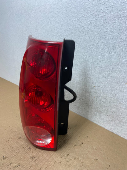 2007 to 2011 GMC Yukon Left Driver LH Side Tail Light AF8366 DW1