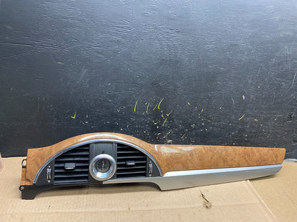 2008 to 2017 Buick Enclave Dash Center Clock Bezel Air Vent Trim Oem Y5417 DG0