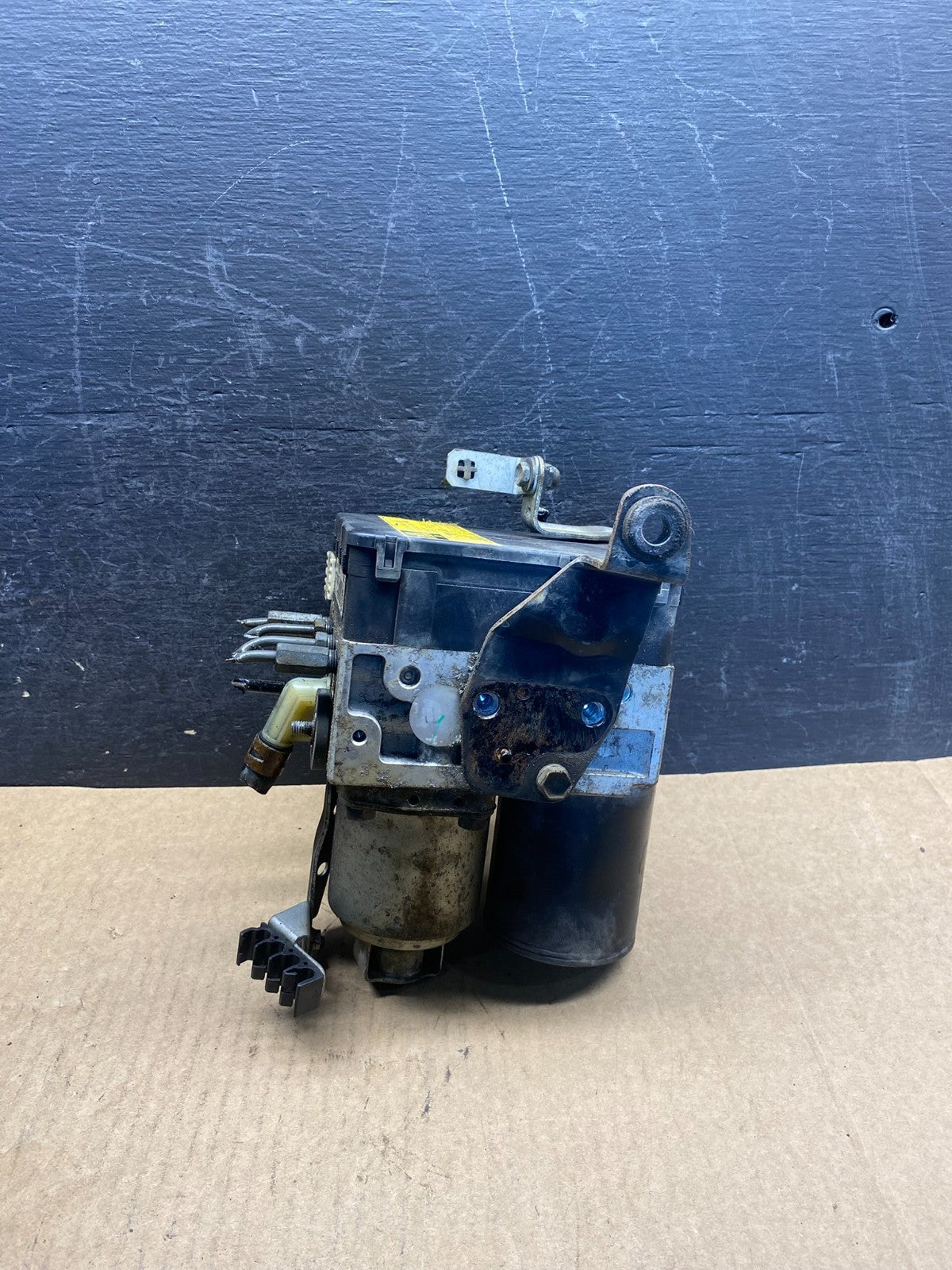 2004 - 2009 Toyota Prius ABS Brake Pump Anti Lock Module AG7224 DG2