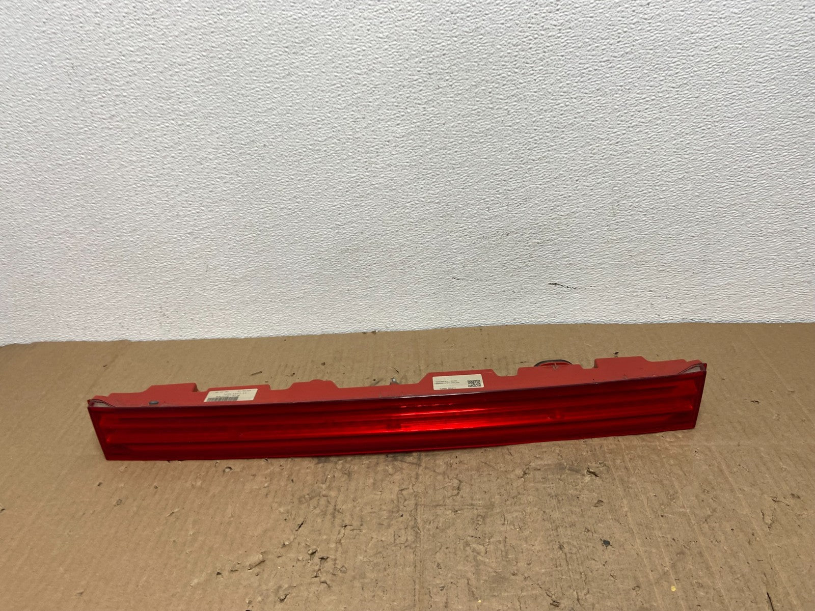 2015 to 2019 Lincoln MKC Center Trunk  Tail Light OEM AC0342 DG0