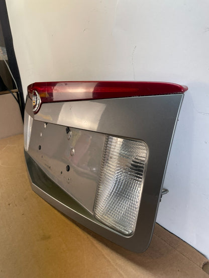 2003-2007 Cadillac CTS Trunk Panel Lid Backup License Plate 3rd Light ag0884 DG1