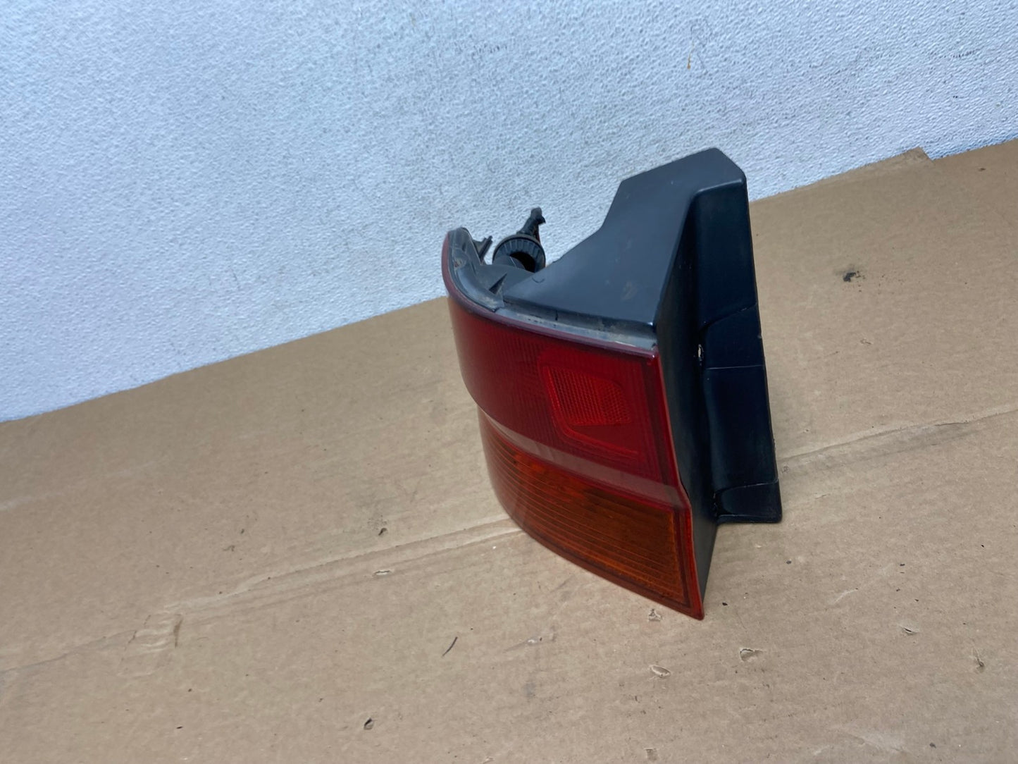 1999 2000 2001 Honda Odyssey Left Driver LH Side Tail Light AD3904 LK1